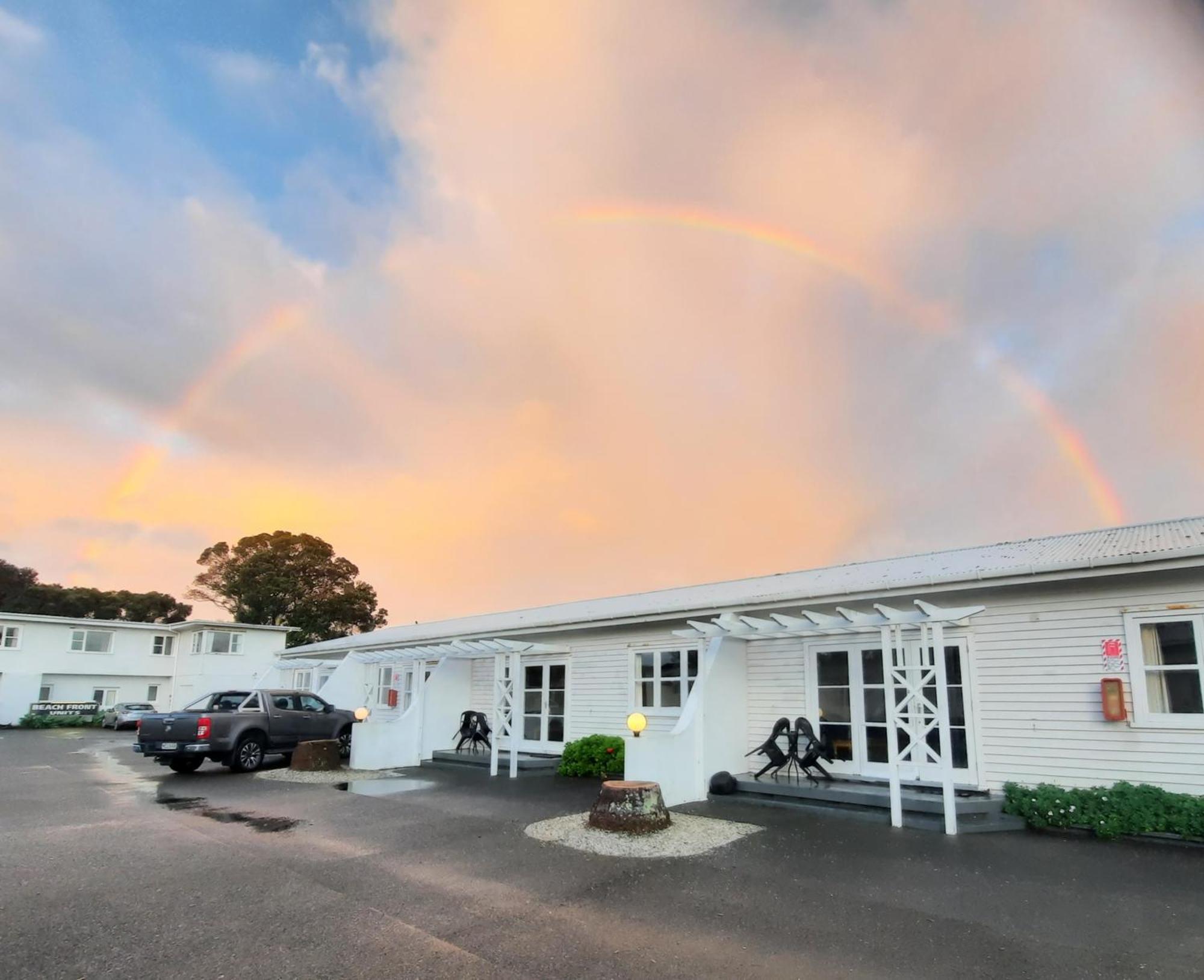 Edgewater Motel Orewa Esterno foto