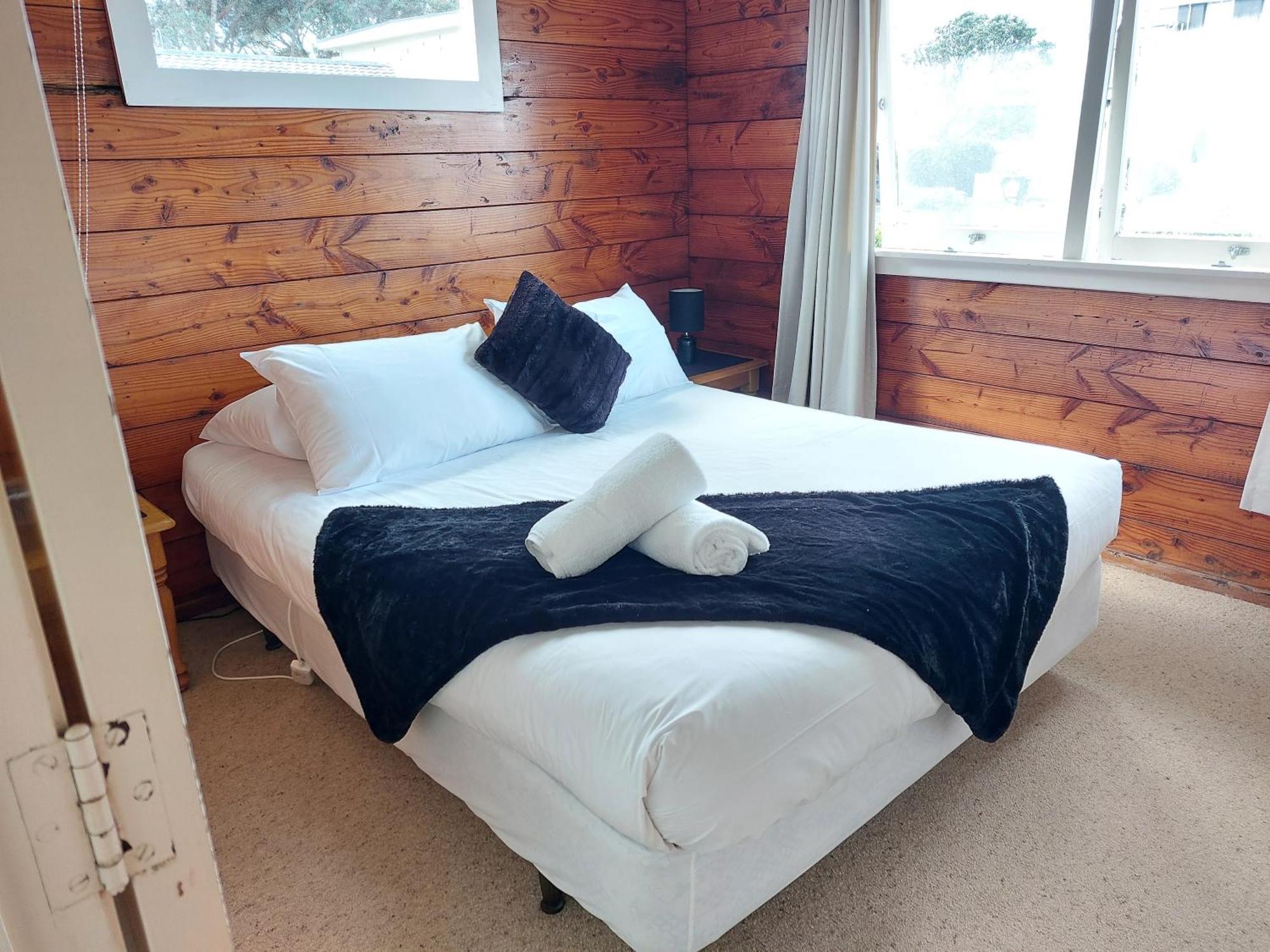 Edgewater Motel Orewa Esterno foto
